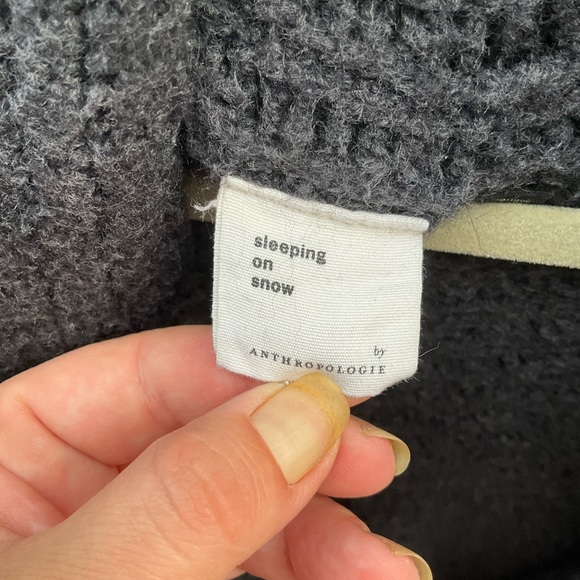 SOLD 5/30 🔮Anthropologie Grey Fuzzy Merino Wool Blend Shrug Cardigan XS - Picture 3 of 5